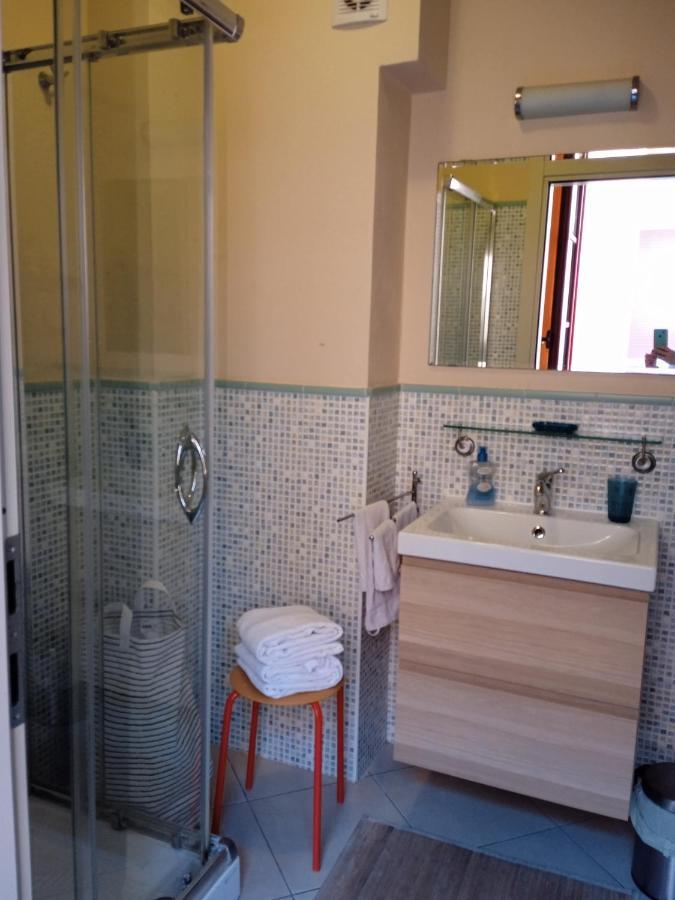 Accesso Diretto Sul Mare Maredilucecala Apartman Calambrone Kültér fotó